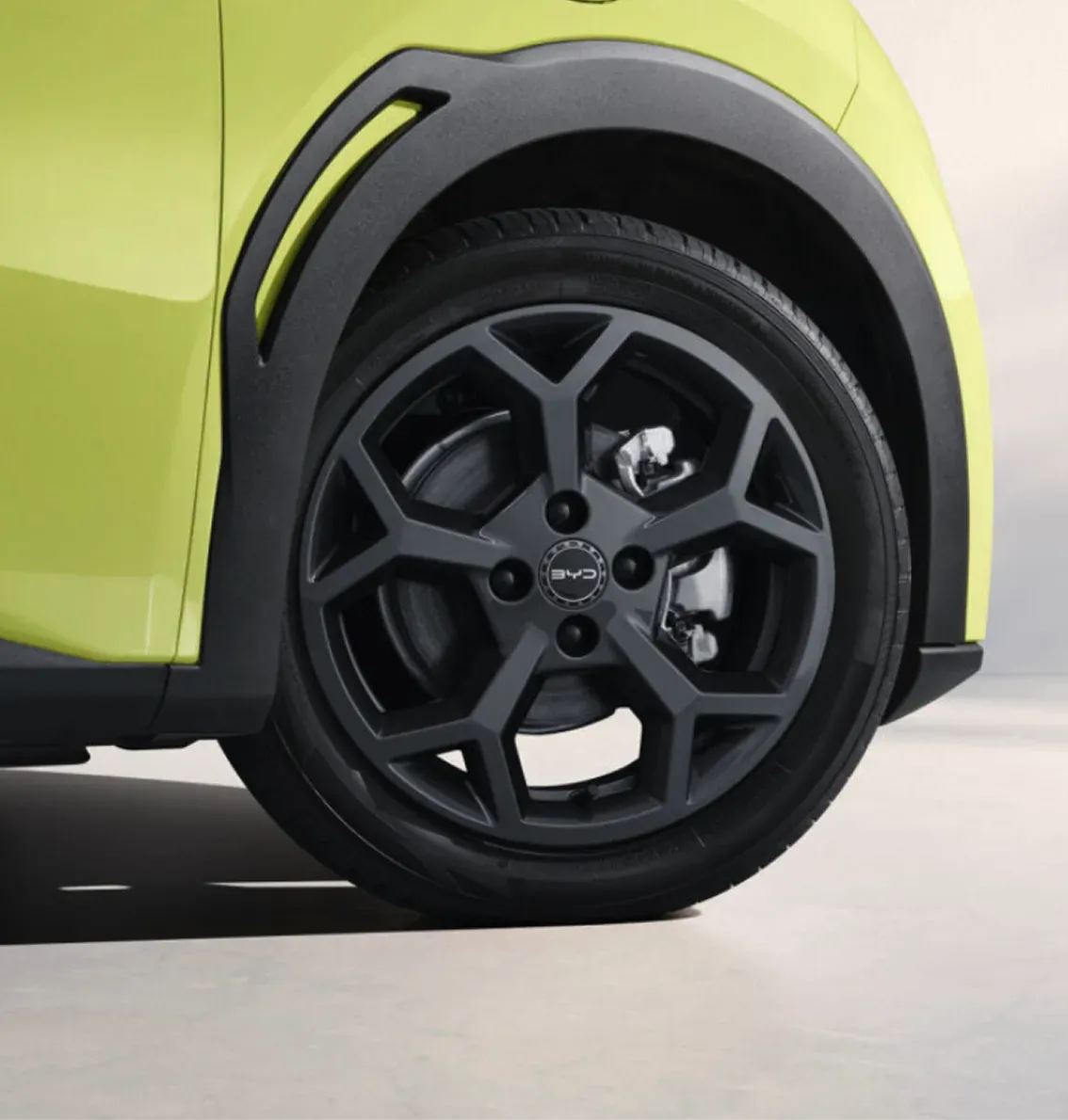 BYD ATTO 1 ล้ออัลลอยดีไซน์สปอร์ต